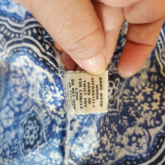 Caffe Marrakesh Blue/White Paisley Sleeveless Tunic Button Tank Top Women L Chic - Picture 11 of 14